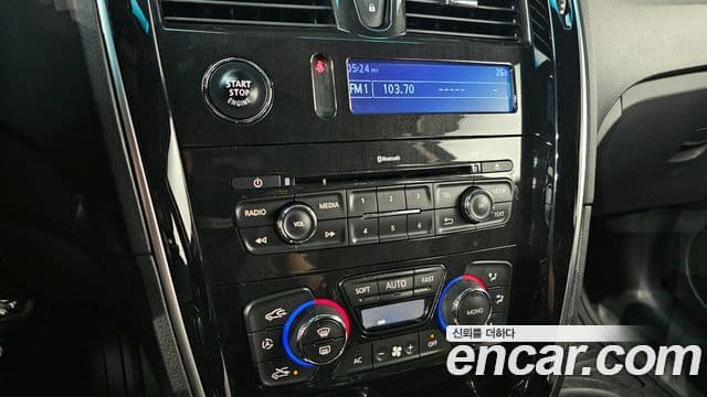 Renault Korea(Samsung) SM7 Nova LPLI 2.0 LPe для людей с инвалидностью, 2018 16