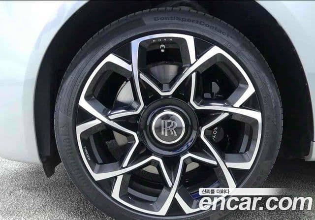 Rolls-Royce 고스트, 2019 10