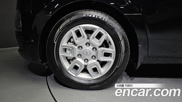 Hyundai Staria Modern, 2023 все фото