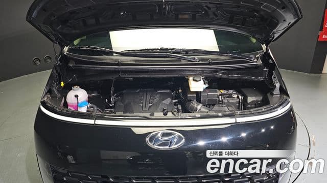 Hyundai Staria Modern, 2023 6