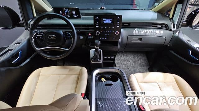 Hyundai Staria Modern, 2023 7