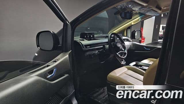 Hyundai Staria Modern, 2023 12