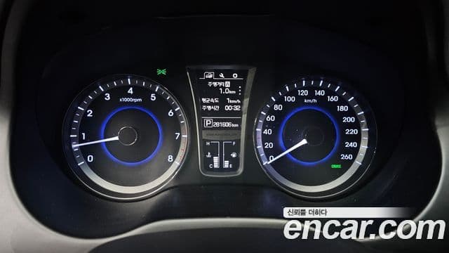 Hyundai Grandeur HG Modern, 2016 8