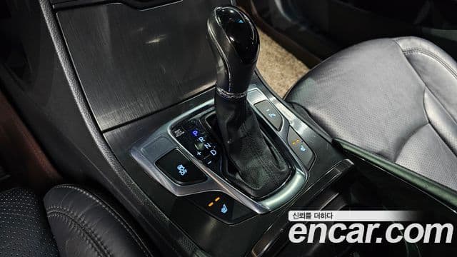 Hyundai Grandeur HG Modern, 2016 9