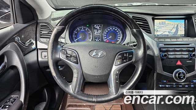 Hyundai Grandeur HG Modern, 2016 13