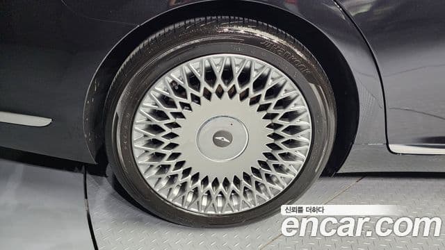 Genesis G90 Premium Luxury, 2020 все фото