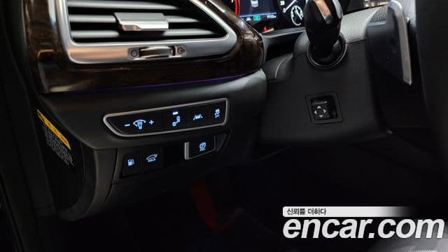 Genesis G90 Premium Luxury, 2020 15