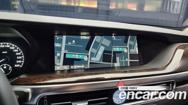 Genesis G90 Premium Luxury, 2020 17