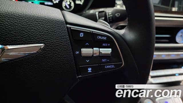 Genesis G90 Premium Luxury, 2020 18