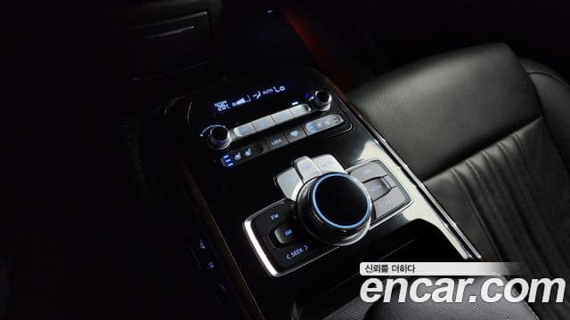 Genesis G90 Premium Luxury, 2020 19