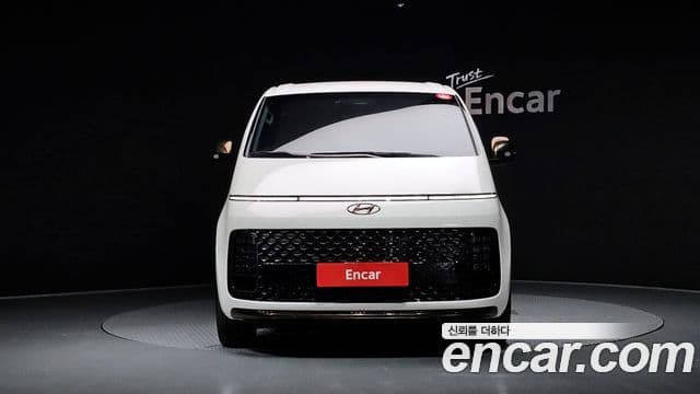 Hyundai Staria Prestige, 2024 3
