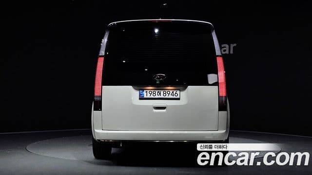 Hyundai Staria Prestige, 2024 4