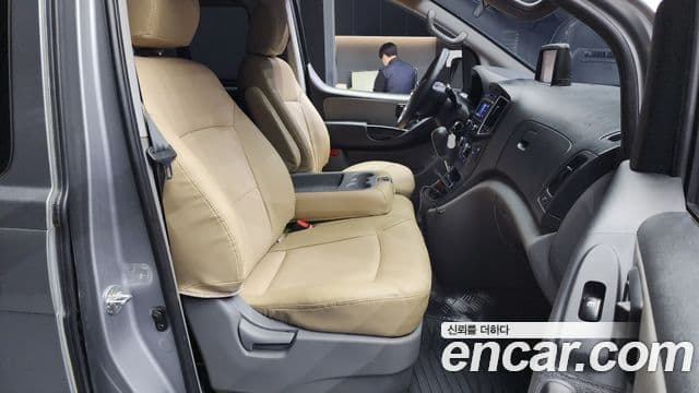 Hyundai Grand Starex кемпер, 2017 11