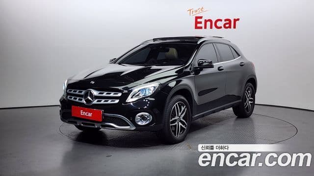 Mercedes-Benz GLA-класс X156 Premium, 2019 1