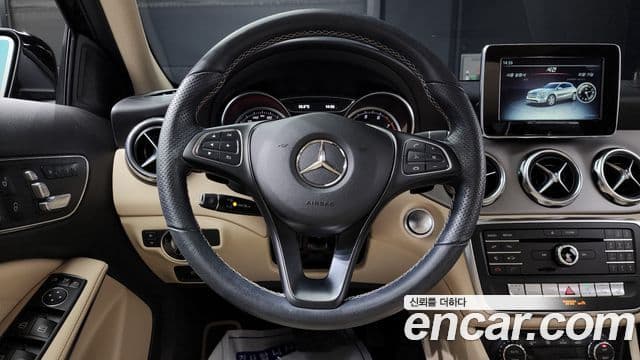 Mercedes-Benz GLA-класс X156 Premium, 2019 12