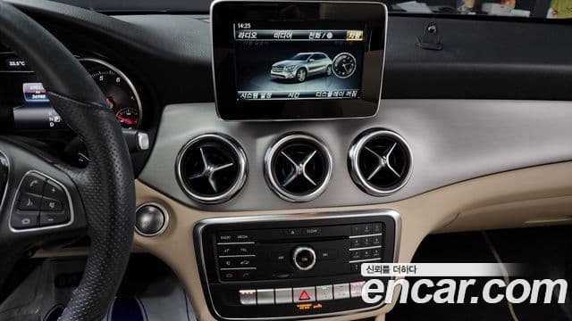 Mercedes-Benz GLA-класс X156 Premium, 2019 14