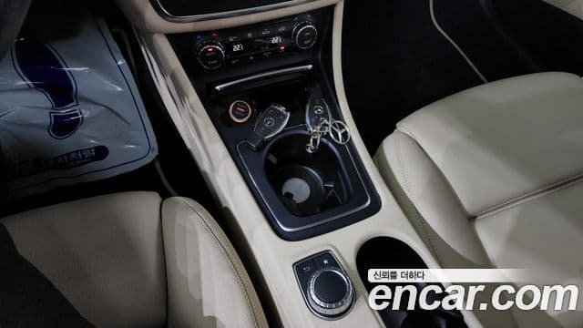 Mercedes-Benz GLA-класс X156 Premium, 2019 16