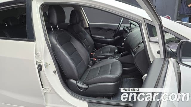 Kia K3 Trendy, 2014 12