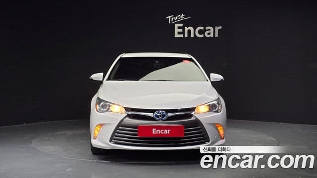 Toyota New 캠리 гибрид LE, 2016 3