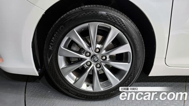 Toyota New 캠리 гибрид LE, 2016 все фото