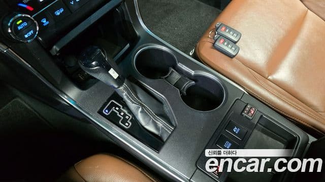 Toyota New 캠리 гибрид LE, 2016 9