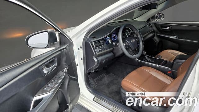 Toyota New 캠리 гибрид LE, 2016 10