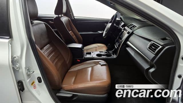 Toyota New 캠리 гибрид LE, 2016 11