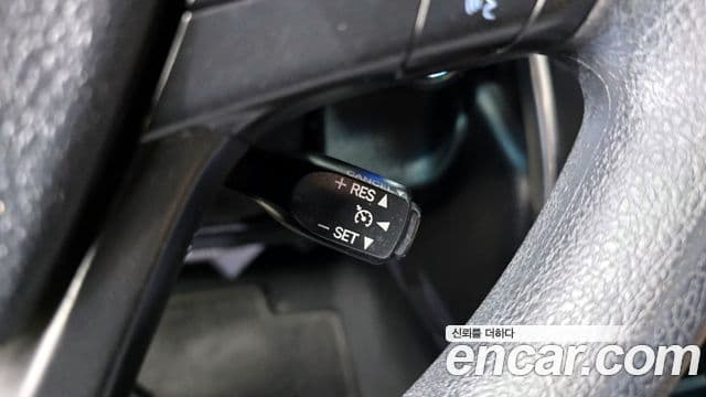 Toyota New 캠리 гибрид LE, 2016 18