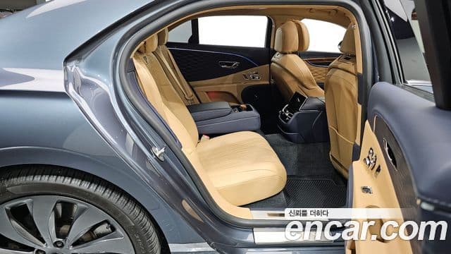 Bentley Flying Spur 3세대, 2021 12