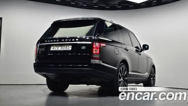 Land Rover Range Rover 4세대 4.4 SDV8 Vogue SE дизель, 2017 2