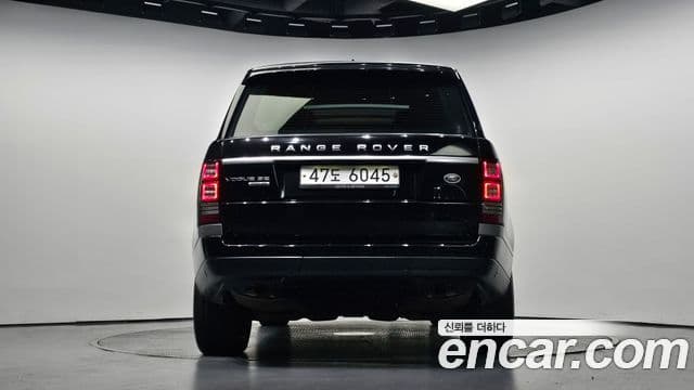Land Rover Range Rover 4세대 4.4 SDV8 Vogue SE дизель, 2017 4