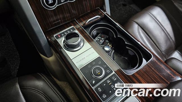 Land Rover Range Rover 4세대 4.4 SDV8 Vogue SE дизель, 2017 9