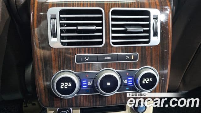Land Rover Range Rover 4세대 4.4 SDV8 Vogue SE дизель, 2017 18