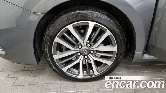Renault Korea(Samsung) SM7 Nova LPLI 2.0 LPe для людей с инвалидностью, 2019 все фото
