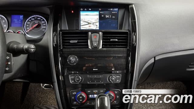 Renault Korea(Samsung) SM7 Nova LPLI 2.0 LPe для людей с инвалидностью, 2019 14