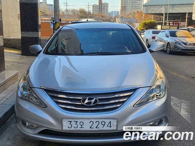 Hyundai YF Sonata LPI Deluxe, 2012 2