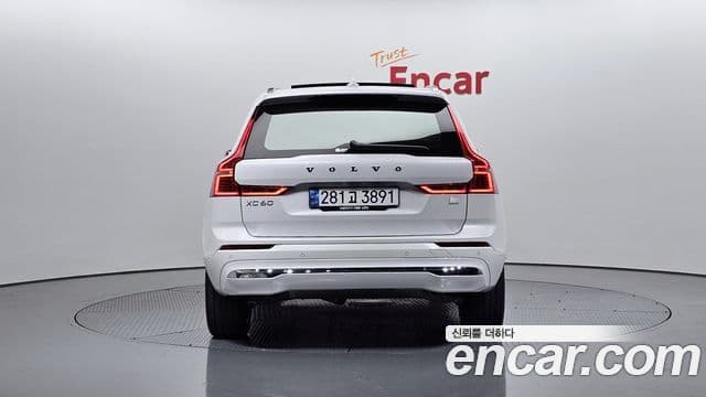 Volvo XC60 2세대 T8 Ultimate Bright, 2024 4
