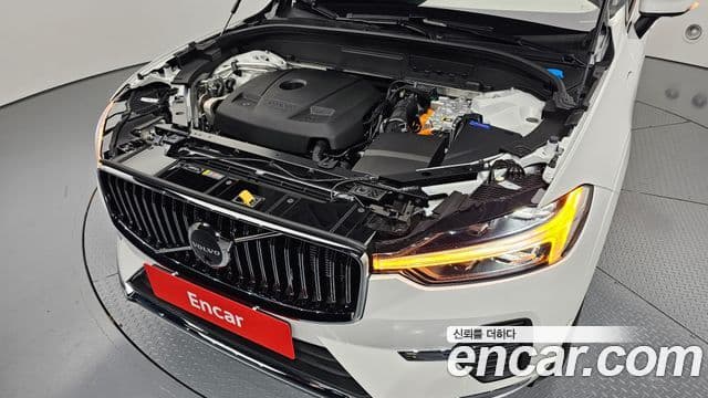 Volvo XC60 2세대 T8 Ultimate Bright, 2024 6