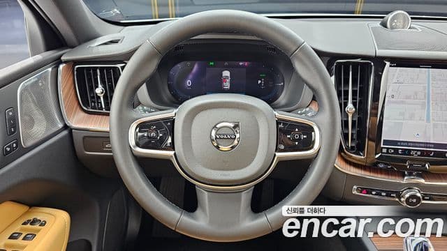 Volvo XC60 2세대 T8 Ultimate Bright, 2024 13