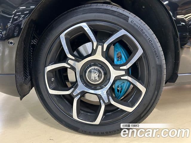 Rolls-Royce Cullinan 6.7 V12 чёрный эмблема, badge, 2023 6