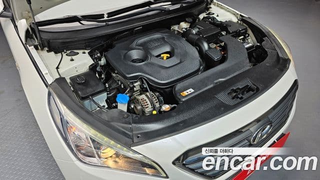 Hyundai LF Sonata Style, 2016 6