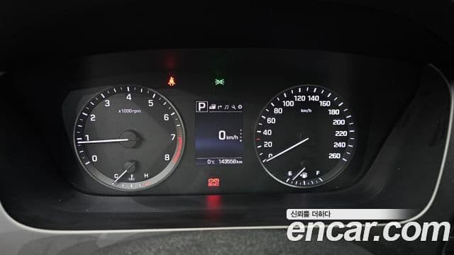 Hyundai LF Sonata Style, 2016 8