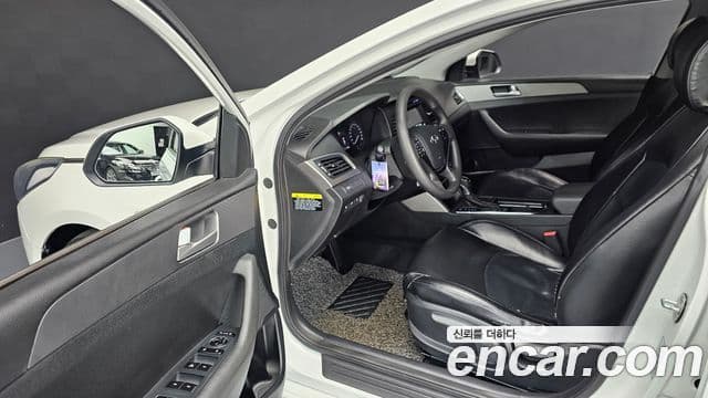 Hyundai LF Sonata Style, 2016 11