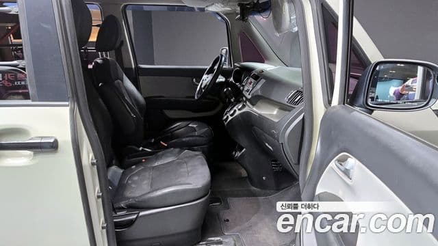 Kia Ray фургон / люксовая версия, 2013 11