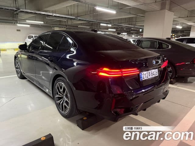 BMW 5시리즈 (G60) 520i M Sport, 2025 все фото