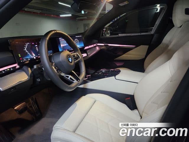 BMW 5시리즈 (G60) 520i M Sport, 2025 8