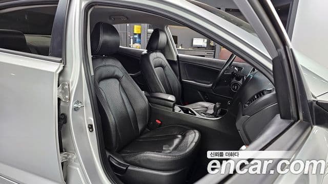 Kia K5 LPI Smart, 2013 10