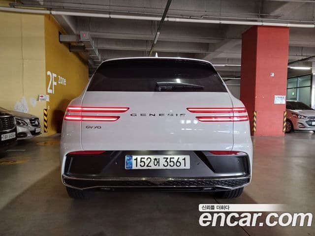 Genesis GV70, 2025 6