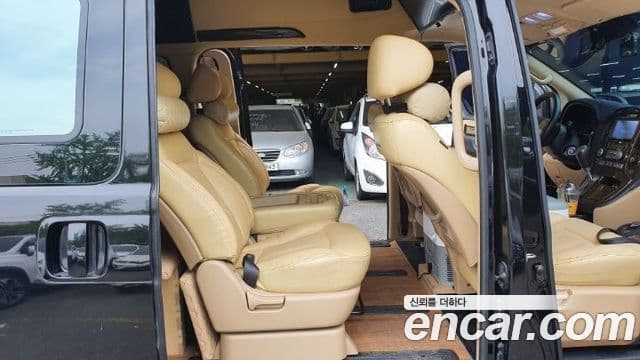 Hyundai Grand Starex лимузин, 2013 10