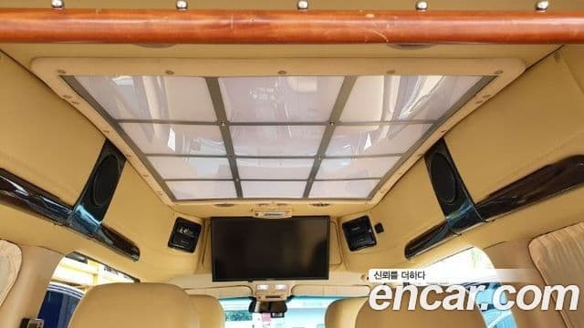 Hyundai Grand Starex лимузин, 2013 12